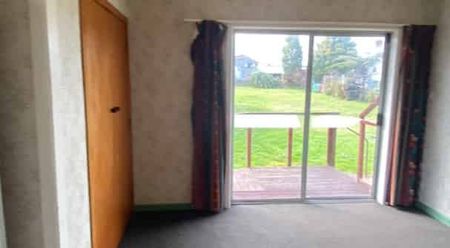 Charming Three Bedroom Home in Taumarunui - Photo 3