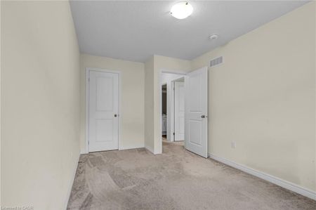 For Lease - 11 Garlent Avenue, Hamilton, Ontario - Photo 3