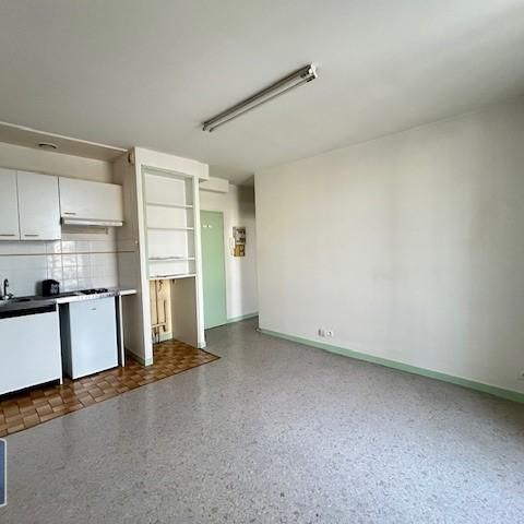 Location Appartement 2 pièces 30m² POITIERS 86000 - Photo 1
