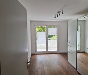 Grosszügige 5.5-Zimmer-Wohnung mit 2 Balkonen & 4 Schlafzimmern in ... - Photo 3