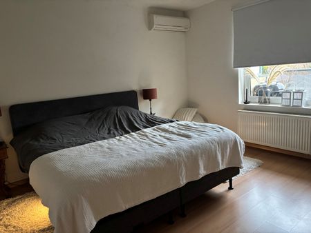 Energiezuinig appartement met 2 slk- en 2 terrassen te Maasmechelen! - Photo 2