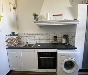 Location Appartement 1 pièce 24m² TOULON 83000 - Photo 2