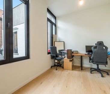 Gerenoveerd 2-slaapkamer appartement in hartje Temse - Photo 4