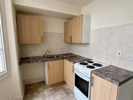 1 bedroom flat to rent - Photo 4