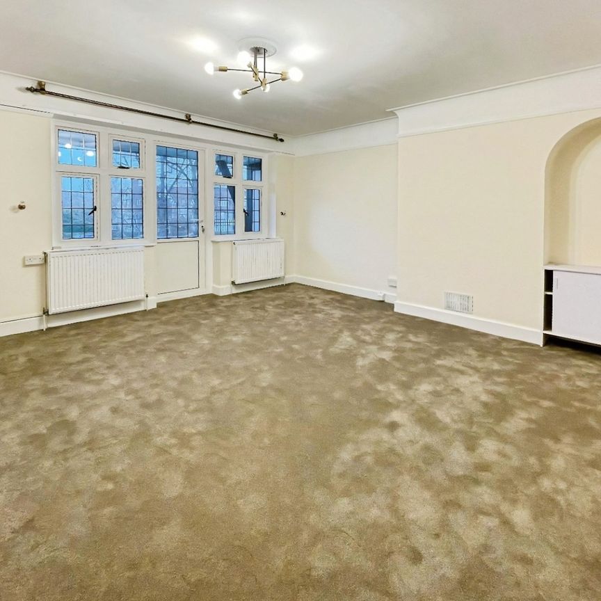2 bedroom Flat To Let Total Size: 732 SQ FT - Photo 1