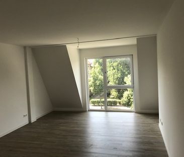 97119/72 - Helle 3-Raum-WE im 3.OG mit Aufzug und Balkon - Photo 1