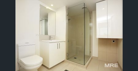 A central oasis with bright views - Photo 2