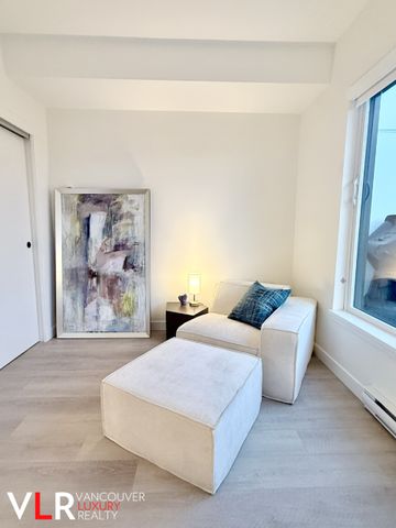 Condo in Vancouver East Side, BC - Photo 4