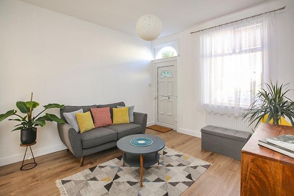 2 bedroom terraced house to rent - Photo 1