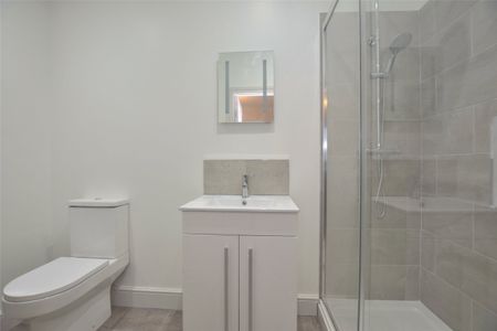 High Street, Tewkesbury, Gloucestershire, GL20 - Photo 2