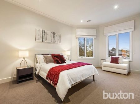 2/1 Dumaresq Street, Brighton East VIC 3187 - House For Rent | Domain - Photo 3
