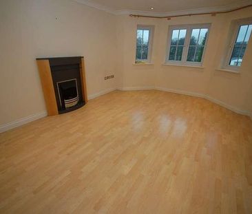 Brookhey, Hyde, SK14 - Photo 1