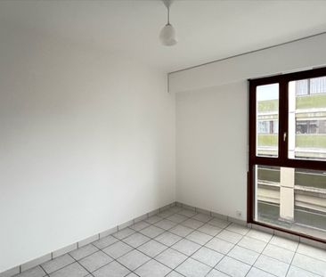 Location Appartement 4 pièces 87m² - Photo 6