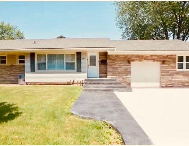 For Lease - 10 Draper Drive, St. Catharines, Ontario - Photo 1