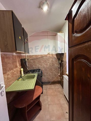 DE INCHIRIAT: Apartament cu 1 camera - Fotografie 4