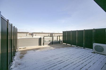 For Lease - 3556 Colonial Drive Unit# 4, Mississauga, Ontario - Photo 4