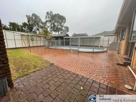67 Blaxland Drive, Dandenong - Photo 5