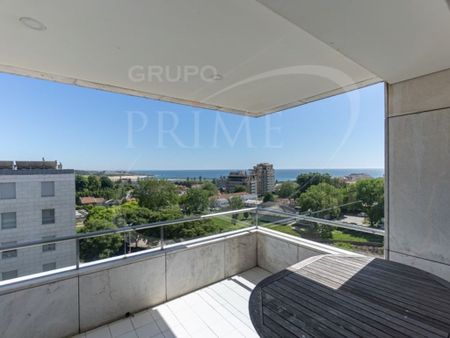 4 room luxury Apartment for rent in Praca do Imperio, Porto, Distrito do Porto - Photo 4