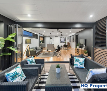 Sleek and Stylish - Contemporary Family Home in the Heart of Bardon - Photo 1