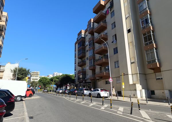 Apartamento T2 Remodelado e Mobilado no Moinho das Antas