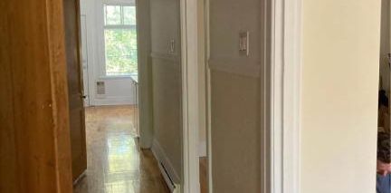 Rez-de-chaussée 4 1/2 à deux minutes à pied d’un métro - Photo 2