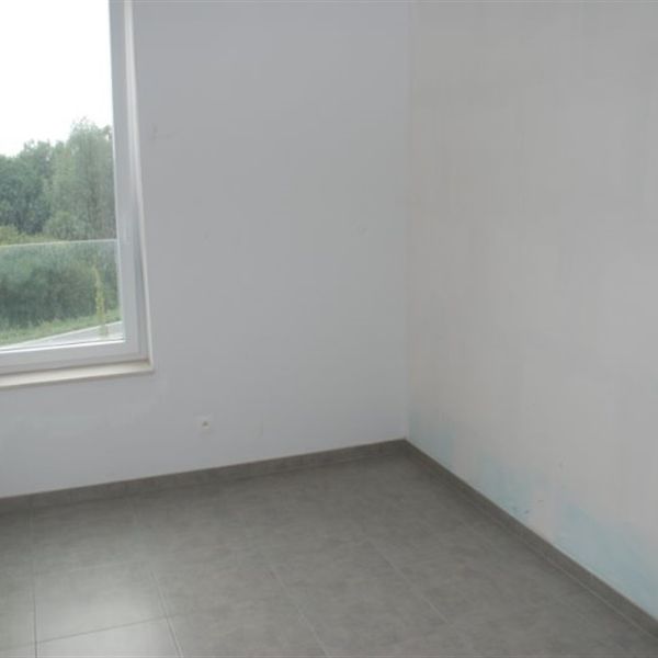 Instapklaar recent & energiezuinig apartement op 3deV met 2 SLK, ruime berging, W-gericht terras & ondergrondse autostaanplaats - Photo 1