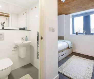 Standard Single Ensuite - Photo 6