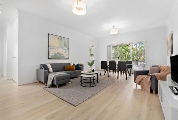 Three Bedroom Apartment Offering Modern Living With Views - Photo 1