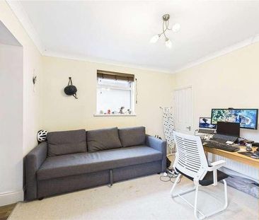 Horseshoe Road, Pangbourne, Reading, Berkshire, RG8 - Photo 1