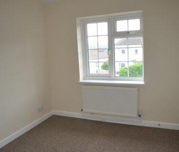 St Whites Terrace, Cinderford - Photo 3