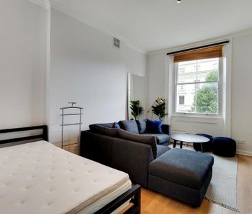 Studio to rent - Photo 1