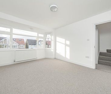 5 bedroom semi-detached house to rent - Photo 2