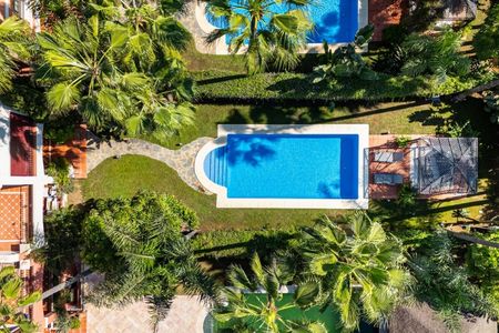 5 Bedroom Townhouse For Rent in Nueva Andalucía, Málaga - Photo 2