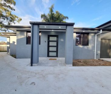 2 Bedroom Flat! Water Usage Included! - Photo 6