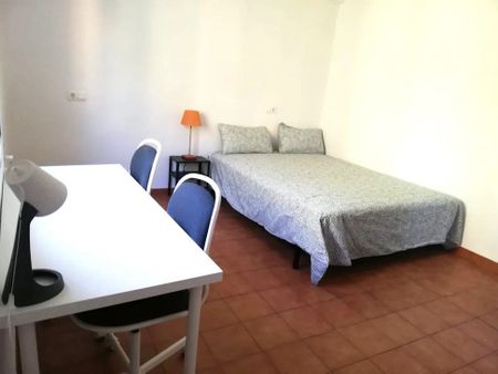 Calle Lanzarote, Valencia, Valencian Community 46011 - Photo 3