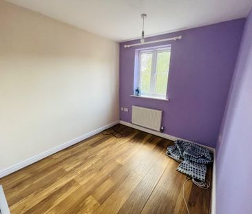 St. Bedes Drive, Boston - Photo 2