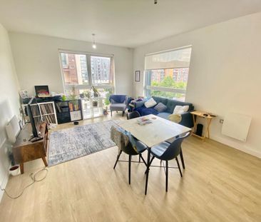 2 bedroom flat to rent - Photo 2