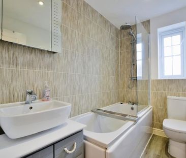 2 bedroom end of terrace house to rent - Photo 5