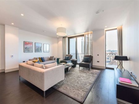 Beautiful south facing 2 bedroom apartment of over 1,600 sq ft, set on the fifth floor of this impressive development, with 24/7 concierge, gym and roof terrace. Available for 6 months. - Photo 5