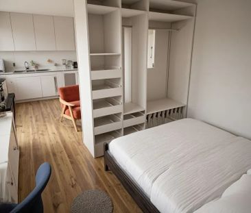 Carrer d Antonio Ponz, Valencia, Valencian Community 46011 - Photo 2