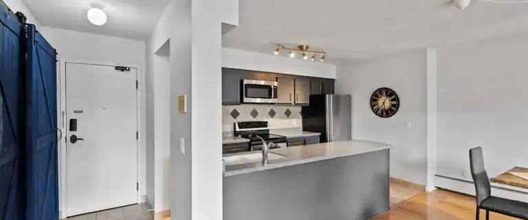 Furnished 3 Bed Eau Claire Condo with Gorgeous DWTN Views | 738 3 Ave SW, Calgary - Photo 1