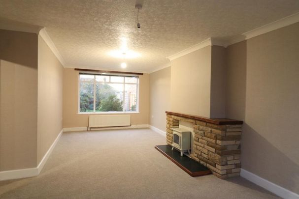 3 bedroom semi-detached house to rent - Photo 1