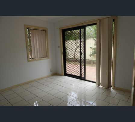 2/11 Foley Street, Gwynneville, NSW 2500 - Photo 1