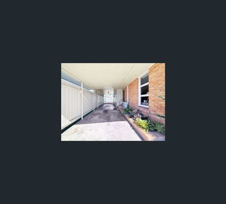 37 Paulette St, West Mackay, Qld 4740 - Photo 5