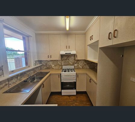 31 Quiberon Street, Nowra, NSW 2541 - Photo 1