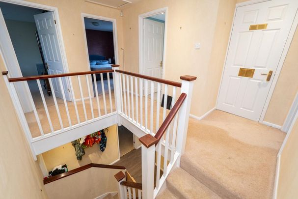 4 bedroom detached house to rent - Photo 1