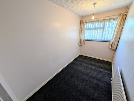 A 3 Bedroom Terraced - Photo 4