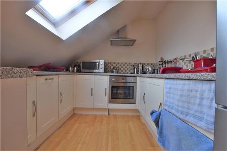 2 bedroom apartment to rent - Photo 3