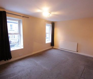 3 bedroom House To Let - Photo 4