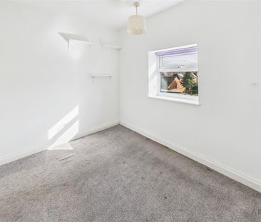 Queen Street, Cheadle ST10 1BJ - Photo 2